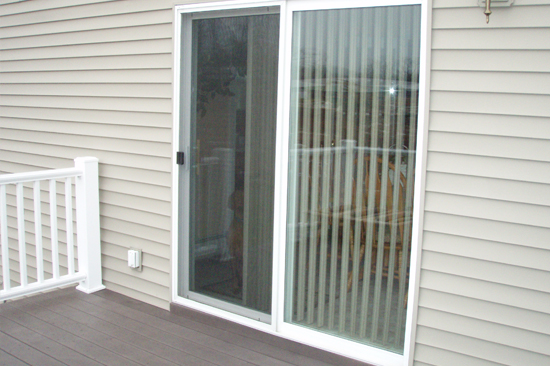 Magalia-screen-door-repair